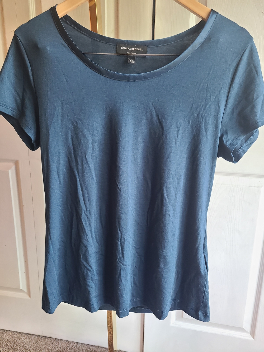 Banana Republic Teal Blue Scoop Neck Short Sleeve Tee